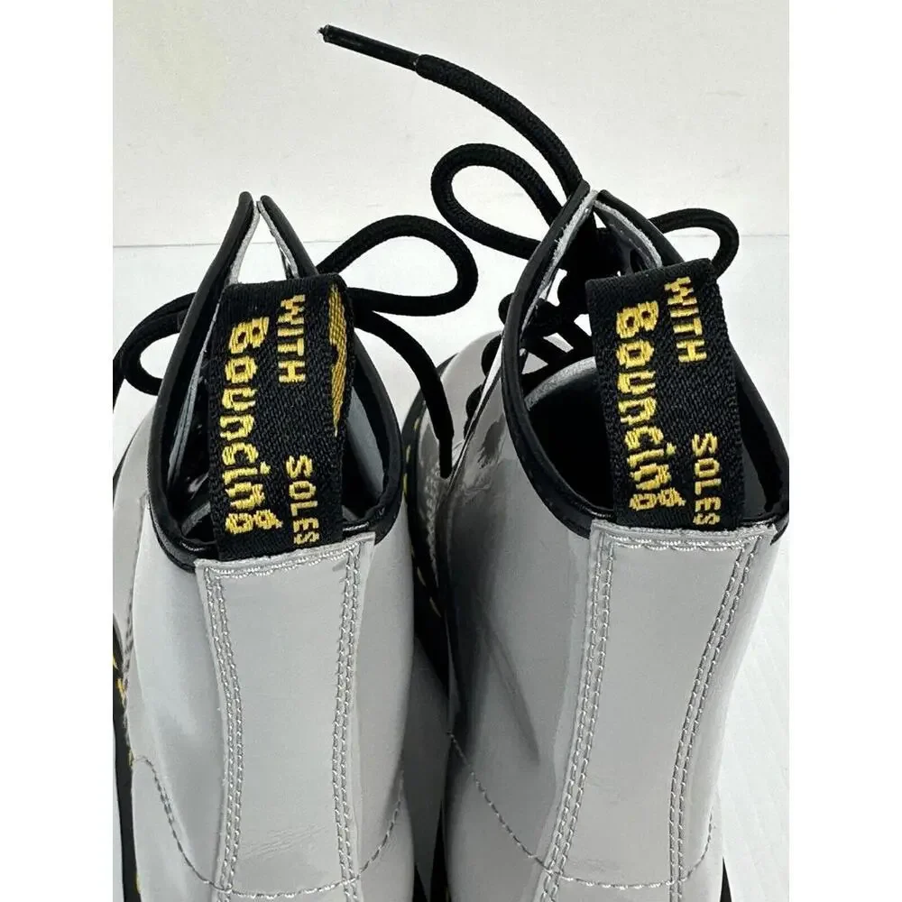 Dr.‎ Marten's Women's Air Wair Zavala Boots Size 6 AW004 Gray